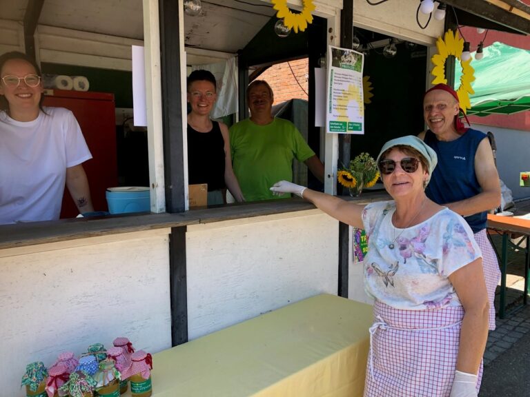 Tolle Stimmung beim Gassenfest trotz Megahitze